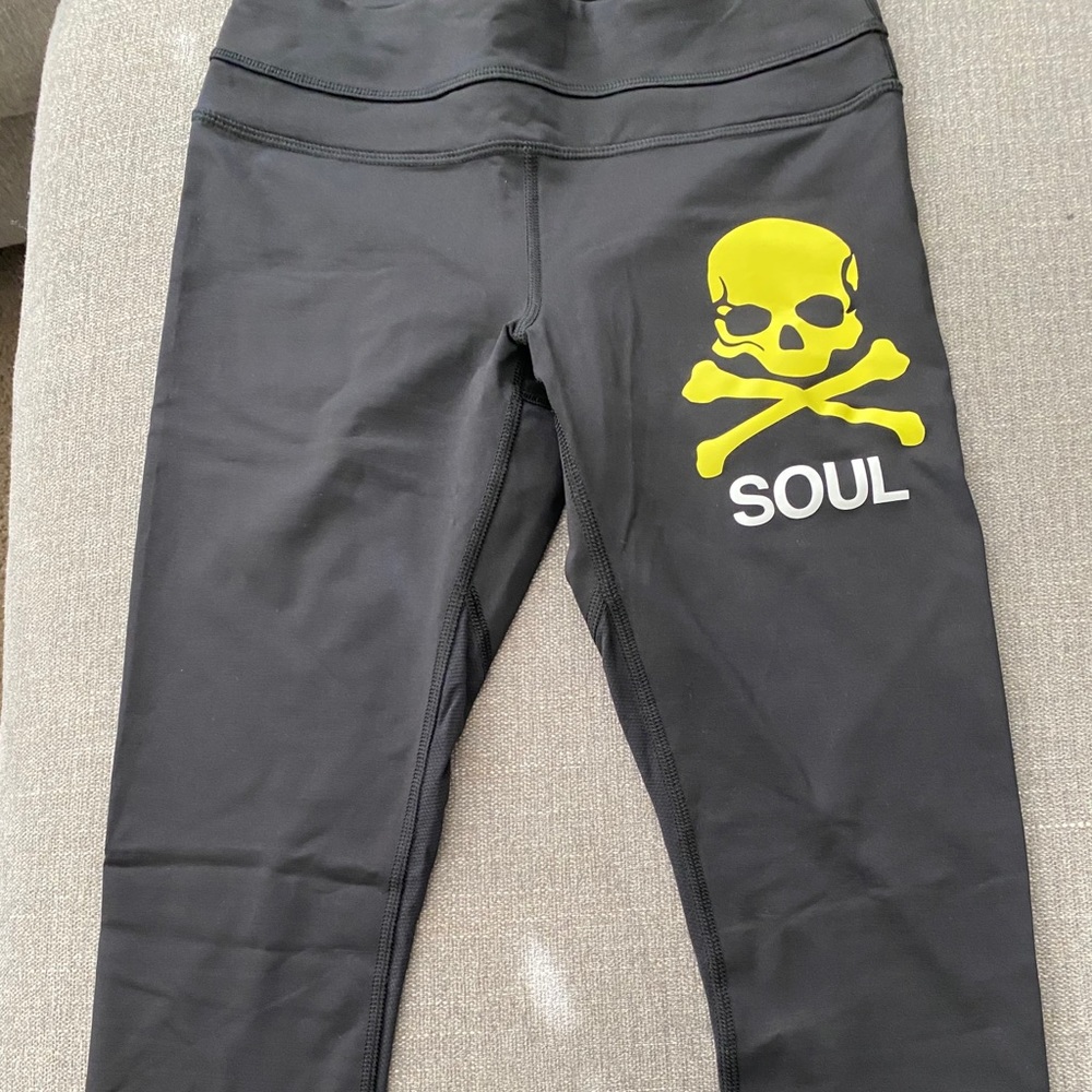 NWT Lululemon SoulCycle Align size 4